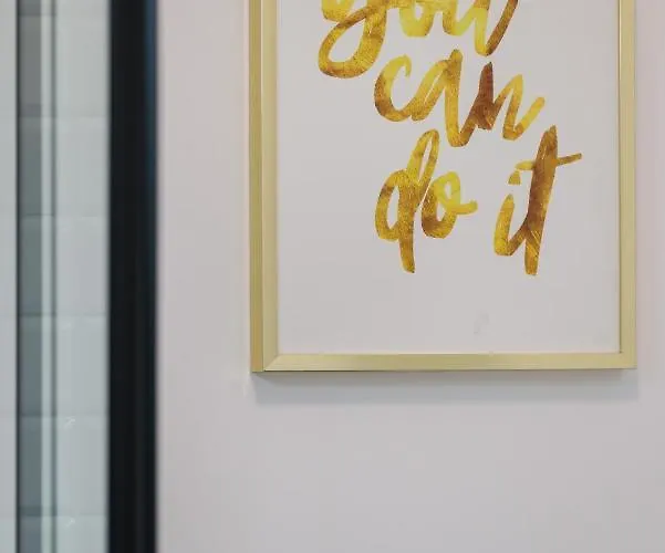 Kamienica Chelmonskiego 10 Przy Mtp By Renters *