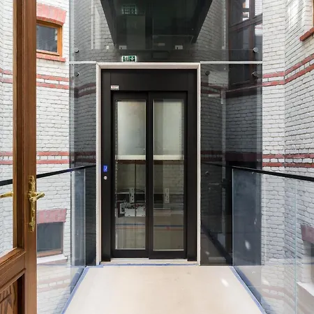 Appartement Kamienica Chelmonskiego 10 Przy Mtp By Renters Poznań