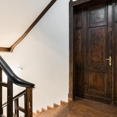 Kamienica Chelmonskiego 10 Przy Mtp By Renters Apartment Poznan