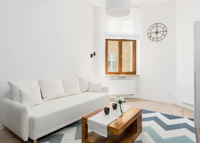 Kamienica Chelmonskiego 10 Przy Mtp By Renters Apartman
