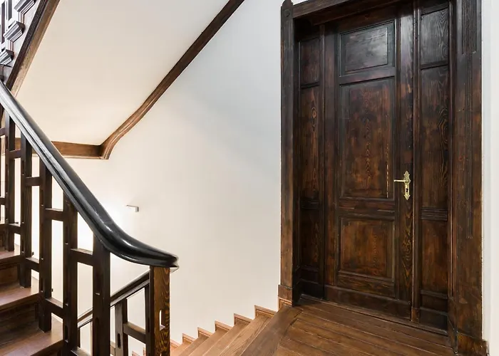 Kamienica Chelmonskiego 10 Przy Mtp By Renters Apartman Poznań